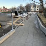 Uppsetning á járnstaurum fyrir grindverk í reykjavík