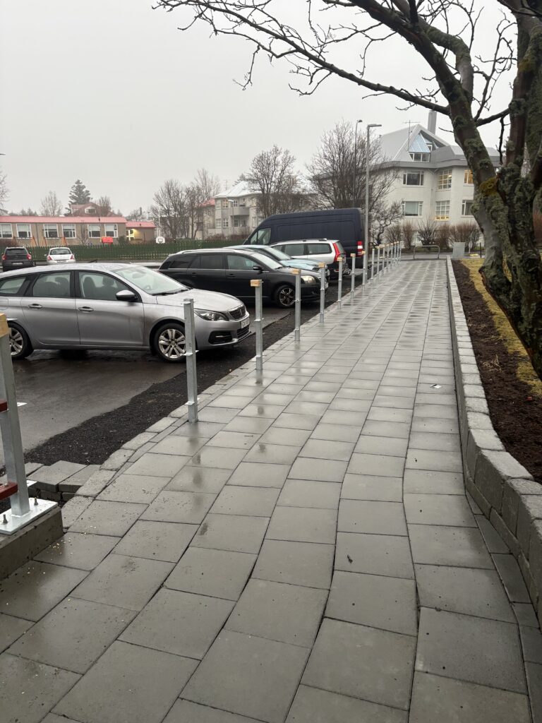 Niðursteyptir staurar næsta mál á dagskrá að grinda