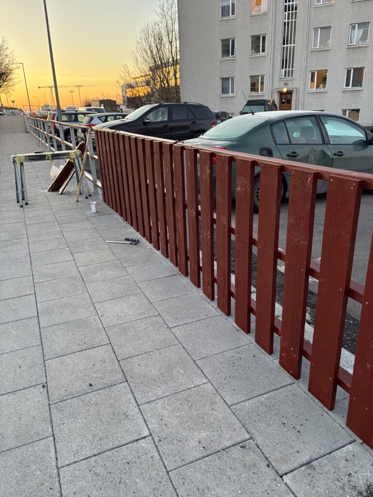 Yfirlitsmynd af grindverki fyrir Skógarhlíð í vinnslu
