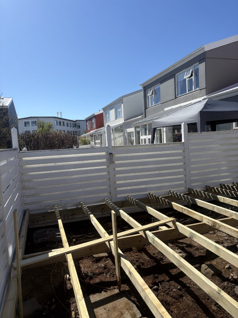 Pallagrind sem Pallasmíði Suðurlands smíðaði í Reykjavík